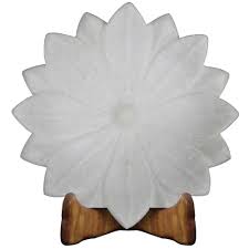 The best dining room tables combine table linens, serveware, tableware, and other fun accents to make an attractive looking dining room. Beautiful White Marble Lotus Leaf Fruit Bowl For Italian Coffee Table Artefactindia