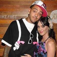Even a man's man can jam to california girl. and trust me, the same can be said of her new movie, part of me: El Novio De Katy Perry Travis Mckoy Asegura Que Ella Salvo Su Vida Actualidad Los40