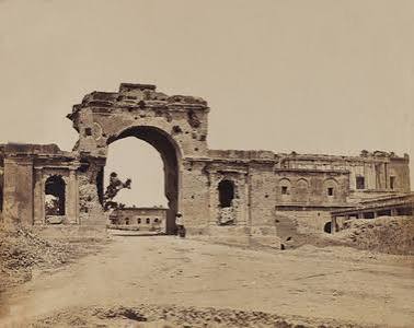Image of East Gateway to the Kaiserbagh Palace, Lucknow, c.1880 (b/w photo)