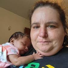 Dawn Lentz's Instagram, Twitter & Facebook