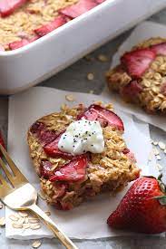 Make Breakfast A Breeze With This Strawberry Rhubarb Oatmeal Bake It Is Packed With Fiber Protein Rhubarb Recipes Strawberry Rhubarb Recipes Rhubarb Oatmeal