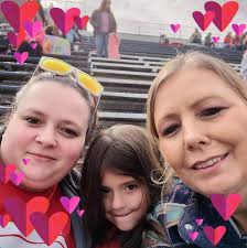 Hi good evening everyone I've gotten a new drill pen!! 🩷💜🩵