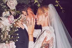 Le nozze tra chiara ferragni e fedez hanno comportato non poche polemiche. Il Matrimonio Di Fedez E Chiara Ferragni Potrebbe Essere Costato Quasi Un Milione Di Euro