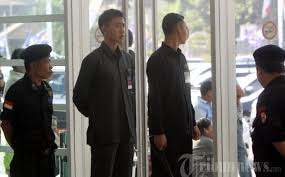 Beli baju safari online berkualitas dengan harga murah terbaru 2021 di tokopedia! Kombes Rikwanto Spri Kapolda Dipukul Paspampres Tak Bawa Senpi Warta Kota