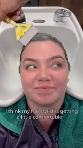 Welcome our new stylist Brenda! All the way from California! 🫶🏼