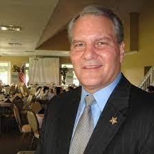 Don Eslinger's Instagram, Twitter & Facebook