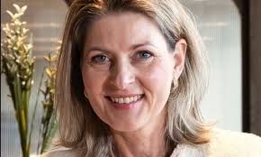 Veronica begynte på jobb klokken 04:45 for å gjøre klart til rekord-dag: