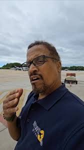 Meet the Super Hornet Team! It’s Military Appreciation Month, and  @kurtwilliamswtkr went to Naval Air Station Oceana to meat the VFA 106  training squadron ✈️ Click the link in the bio for more!