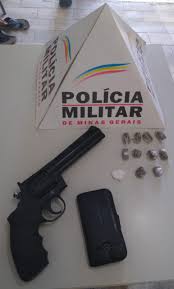 A fim de tentar esclarecer um pouco esse assunto, levando mais conhecimento às. Pm Apreende Drogas E Simulacro De Arma De Fogo Na Ponte Chave Carandai Online
