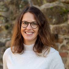 Dr. Sabrina Grübener