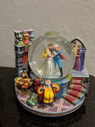 Disney Sleeping Beauty Snow Globe And Music Box In 2020 Disney Music Box Snow Globes Disney Snowglobes