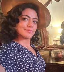 Curiosidade: existe o documento da Clarice “Alencar”, assim como os  porta-retratos que são reais! 📸 O que vocês acharam? Sabiam?  #garotadomomento