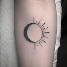 A beautiful and popular tattoo idea for women is the sunflower. Simple Sun Tattoo Designs