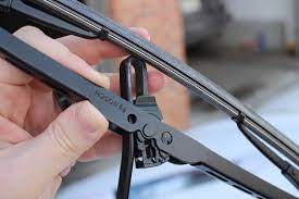 Although it seems trivial, watching how to install wiper blades is usefull because when it is dark, pouring rain, snowing, or th. How To Change Wiper Blades On A Volkswagen Caravelle Automotive News Autotrader