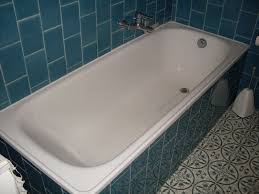 Vasca da bagno realizzata in diversi materiali di tutte le forme e diverse misure, bganoshop ha selezionato principalmente vasche al giorno d'oggi in molti preferiscono installare una doccia in casa piuttosto che una vasca da bagno per questioni di spazio. Guida Sulla Rimozione Di Una Vecchia Vasca Da Bagno Casa Fai Da Te