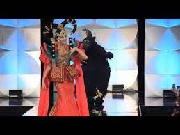 In a dramatic moment on thursday during the pageant's national costume show, she walked to the front of the stage and held up a sign saying, pray for myanmar. the final competition will be. National Costume Miss Universe Myanmar 2019 Youtube