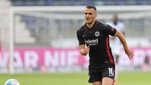 Is a german professional sports club based in frankfurt, hesse, that is best known for its football club, currentl. Eintracht Frankfurt Oliver Glasner Mit Deutlichen Worten Zu Moglichem Kostic Abgang Eintracht