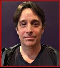 Do you remember Who was one of Rachel sisters in Friends? :D