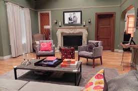 The Tucker Prittchet Home Modern Family Love It Modern Family Modern Family House Tucker House