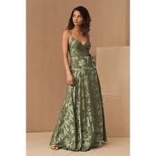 Many prom dress websites only offer limited selections or certain brands, while peaches boutique stocks many popular designers including sherri hill, jovani and morilee, making it the perfect site to browse the range of prom dresses 2021. 16 Best Prom Dress Websites To Buy Your Dream Dress In 2021 Teen Vogue
