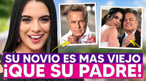 Famousfix profile for laura carmine including biography information, wikipedia facts, photos, galleries, news, youtube videos, quotes, posters, magazine covers, trailers, links, filmography, discography and. Silvia Navarro Home Facebook