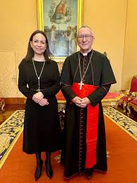 María Corina (@mariacorinamachado) pide al Papa interceder por la liberación de los presos políticos y la transición en Venezuela. 🇻🇪 (ROMA. 12/01/2026) 🇻🇦El Papa León XIV recibió este lunes a María Corina