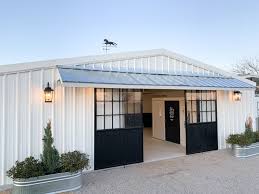Lots of widlife , my horses and donkey, things i find comical, cabins, old west pics and history and what ever else i feel like posting. 10 Small Horse Barns With 4 Stalls Or Less Stable Style