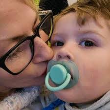 Angela Duffy's Instagram, Twitter & Facebook