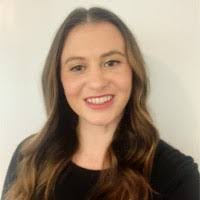 Sarah Regan's Instagram, Twitter & Facebook