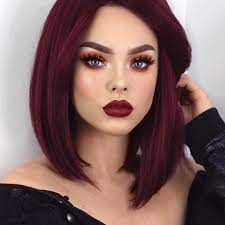 Pelo corto rojo vino