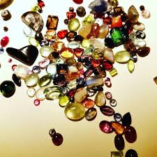 ما هية اسماء خمسة احجار في هذه الصورة Name Five Stones In This Photo Unique Gemstones Real Butterfly Wings Butterfly Wings