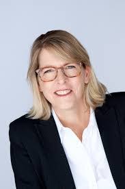 Lacie Hollingsworth's Instagram, Twitter & Facebook