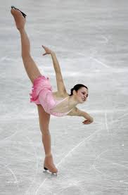 Sasha Cohen Usa Skating To Pas De Deux From The Nutcracker At The 2005 Ladies Wor Figure Skating Dresses Skating Dresses World Figure Skating Championships
