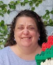 Stacy Moser's Instagram, Twitter & Facebook