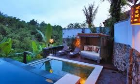 Villa yang berada di bali selatan ini sangat cocok menjadi pilihan utama karena setiap kamar memiliki sebuah kolam renang pribadi plus jacuzzi. 15 Resort Di Bogor Rp 202 738 Dengan Private Pool Yang Murah Dan Bagus Untuk Gathering Keluarga Jejakpiknik Com