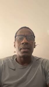 Former Houston Rockets player Vernon Maxwell warns other NBA players not to  loan money to former NBA player Vincent Askew.