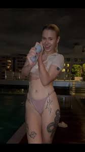 Mira que mojado estoy y quitando mis bragas después de la piscina con  CentauriHadar, CentauriHadar por Sasha honey vice: Video Porno Pequeñas,  Lindas, Chicas, Solitario, Rubias | Faphouse