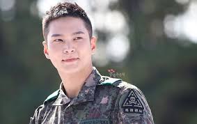 Intip gaya rambut cepak dion wiyoko di kaskus. Prediksi 2019 Aktor Dan Idol Ganteng Ini Siap Kembali Dari Wajib Militer Pada 2019