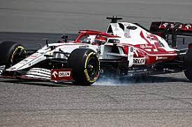 The bottom right corner of the rear cover uses the same bolt pattern and flanges on the side of the block, similarly placed to the ferrari engine. Raikkonen Ferrari F1 Engine In A Better Position Now
