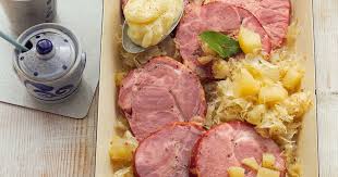 Kassler In Sauerkraut Im Ofen Meine Familie Ich Europas Grosstes Foodmagazin Rezept Sauerkraut Food Magazine Lebensmittel Essen