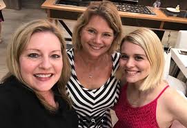 30Seconds Live: Celebrity Chef Gale Gand's Cooking Demo in the Viking &  LaCornue Showroom!