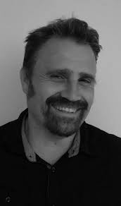 Auteurs de livre dans notre univers Vente, Marketing, Réseaux sociaux