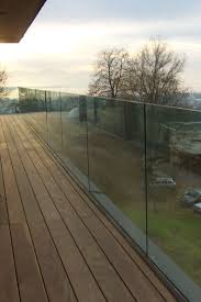 Moderne Gelander Und Brustungen Balkon Gelander Design Gelander Balkon Glasbalkon