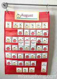 easy diy calendar pocket chart apple theme miss sue living