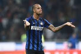 His profile is thatr of a midfielder. Felipe Melo So Many Lies Told About Me