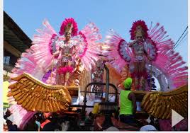 Lunes De Carnaval 2018 En Una De Las Calles De Las Tablas Panama Critica Com Pa Carnaval Arte Cultura