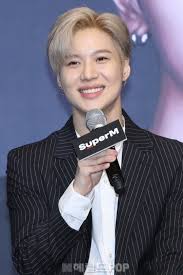 Discover more posts about taemin 2020. Taemin Postpones His Solo Comeback Due To Wrist Injury