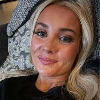 Debbie Toohey's Instagram, Twitter & Facebook