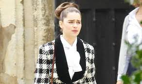 Emilia clarke, sam claflin, janet mcteer, charles dance, matthew lewis, just to name a few, beautifully create an emotional journey, which is more than. Emilia Clarke First Look On Set Of Me Before You Films Entertainment Express Co Uk