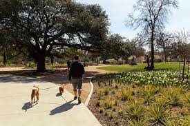 Hermann Park Has A Bountiful Assortment Of Entertainment A Golf Course An Outdoor Theater A Jogging Track A Beauti Hermann Park Houston Zoo Outdoor Theater